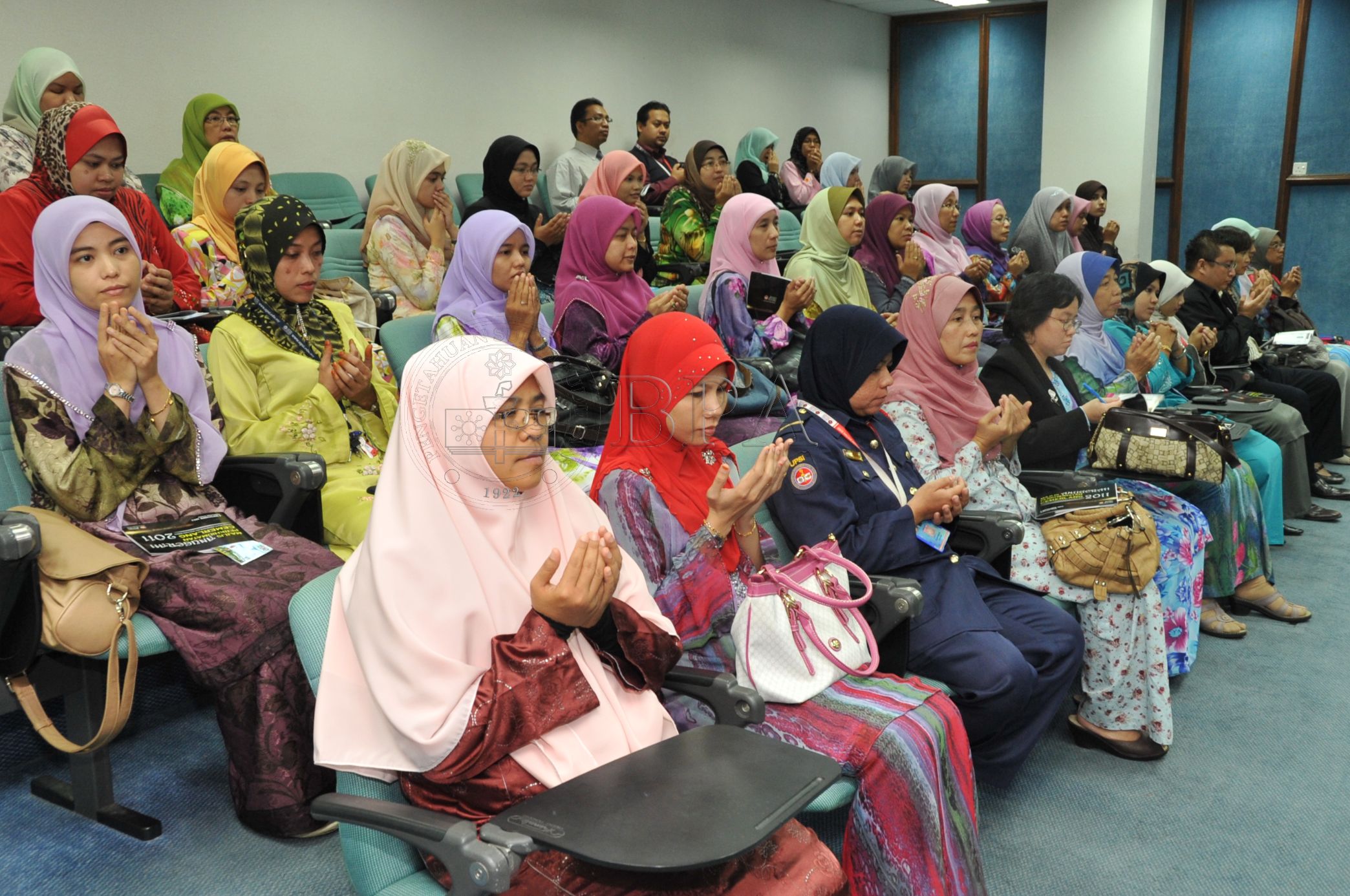 BPA 12 110 APC PRO 5258